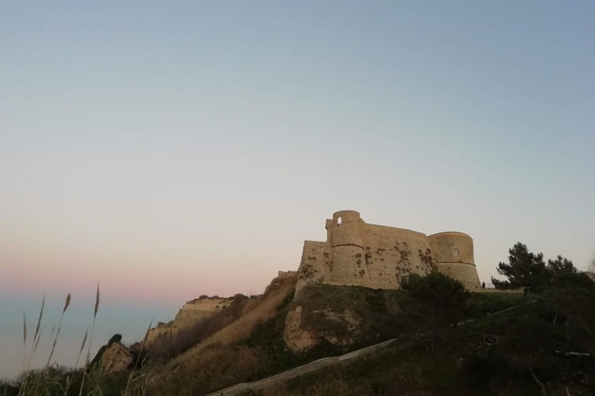 l'Abruzzo e i suoi castelli